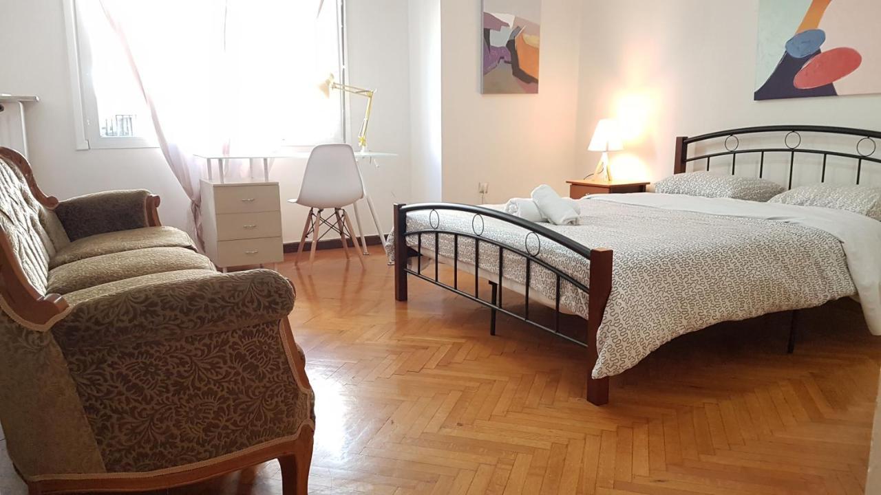 Teal Apartment - Athens Center, 4 Bd, 2 Bath Atenas Exterior foto